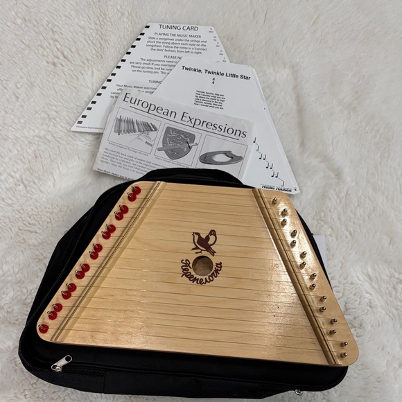 European Expressions Style Lap Harp in Natural Wood with Red Tuning Pins - Picture 3 of 17